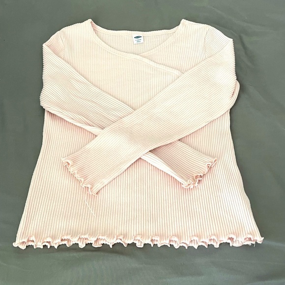 Old Navy Ribbed Long Sleeve Top - Picture 2 of 7